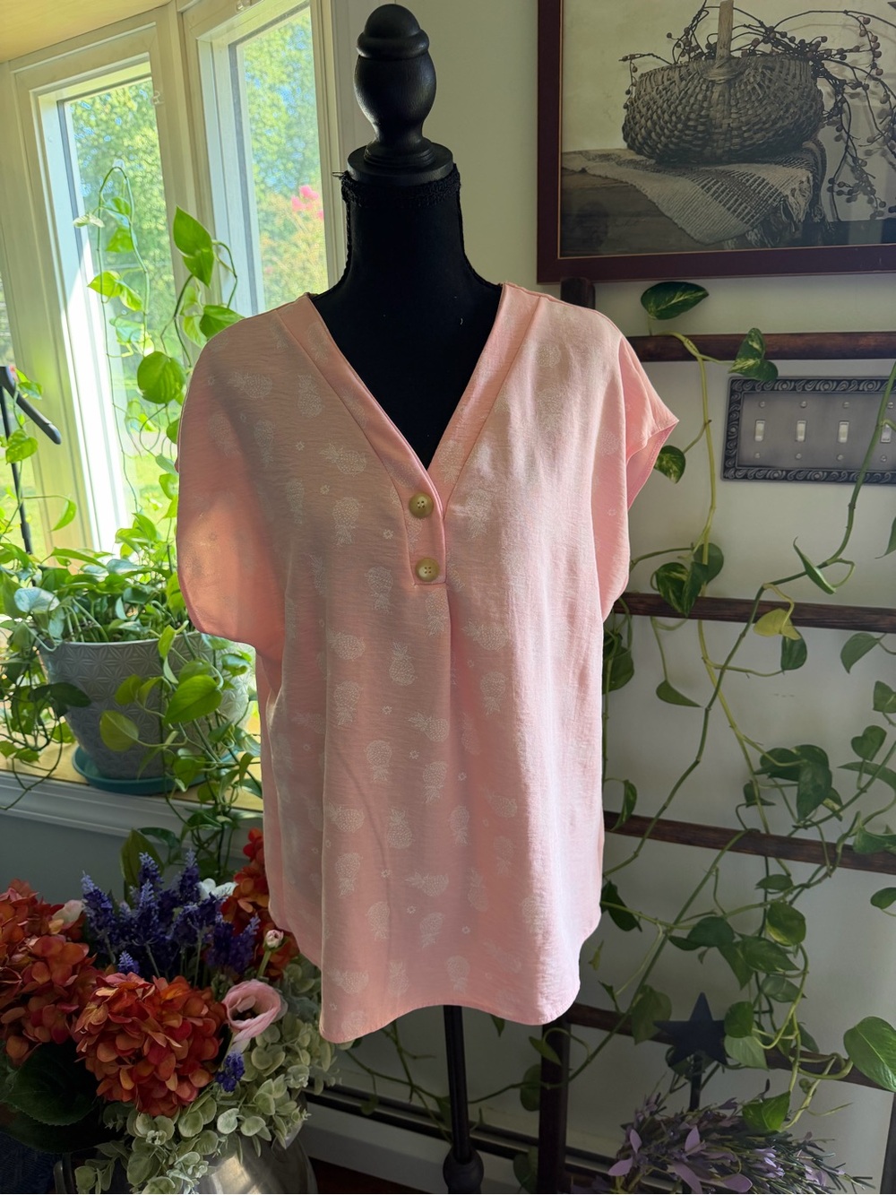Soft Pink V-Neck Short Sleeve Tee with Button Placket Pineapple Print